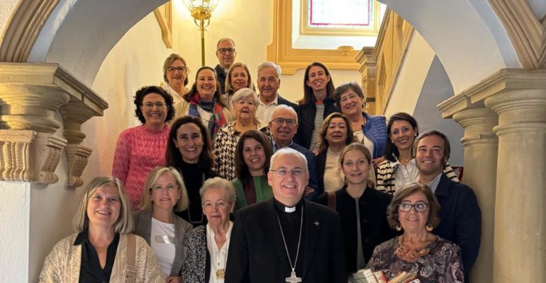El Obispo de Jaén visita la sede