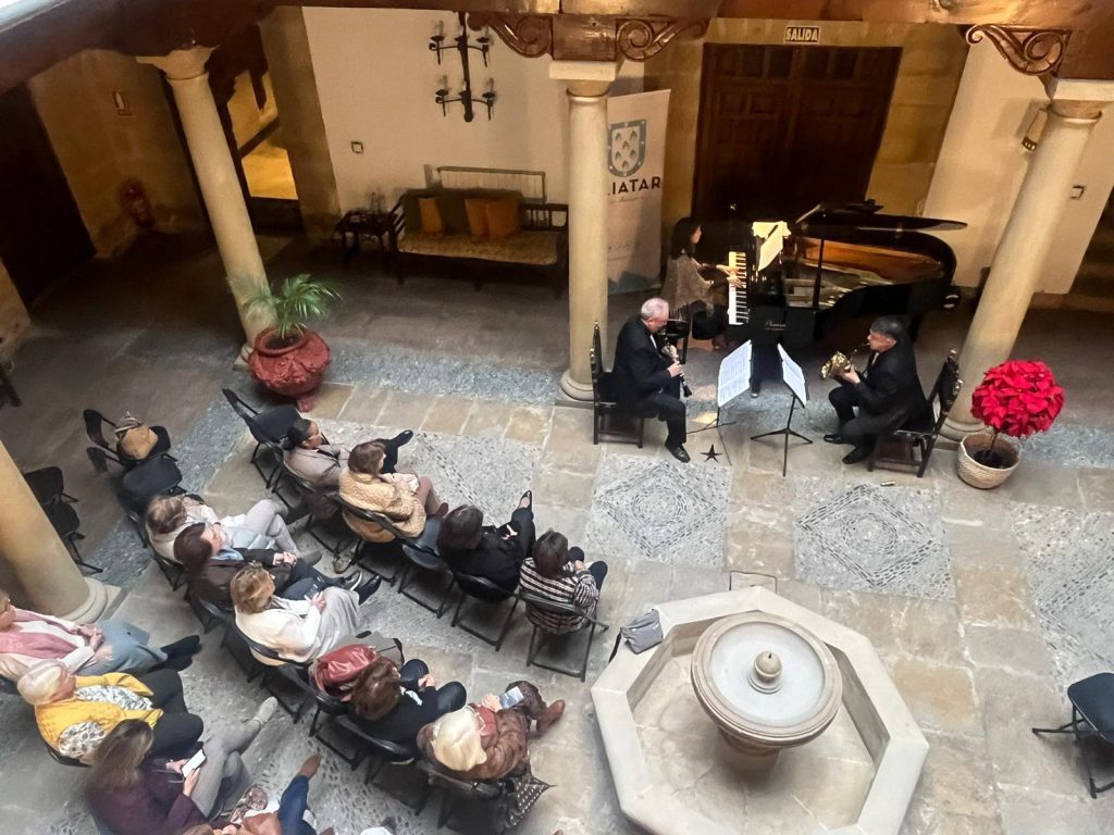 Concierto solidario Trío Arjé